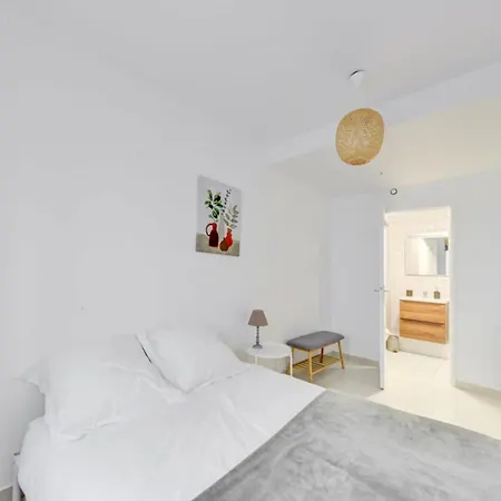 Bright 28 M At The Gates Of Paris Apartment Aubervilliers Exterior photo